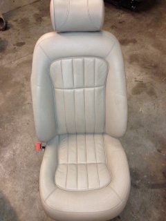 LH Front LH seat Trimcode AGD